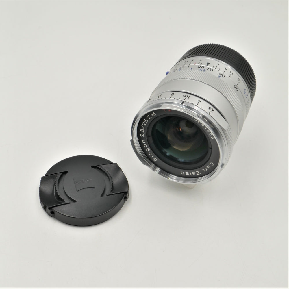 ZEISS, Objectif Zeiss Biogon T* 25mm f/2.8 ZM (Argent) **Boîte ouverte**